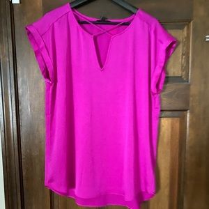Express Short sleeve shirt with cross cross front